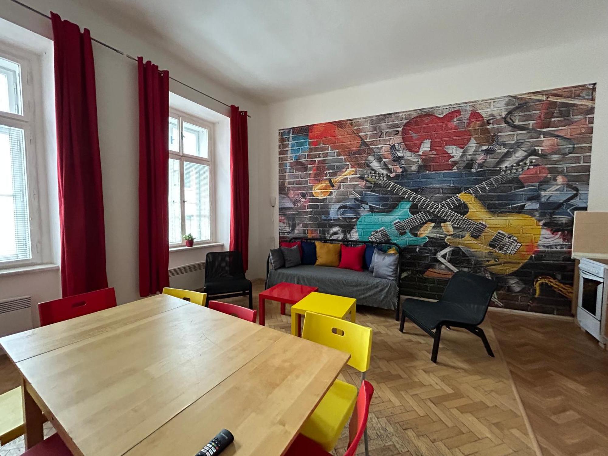 Party House - Ve Smeckach 18, Center!! *