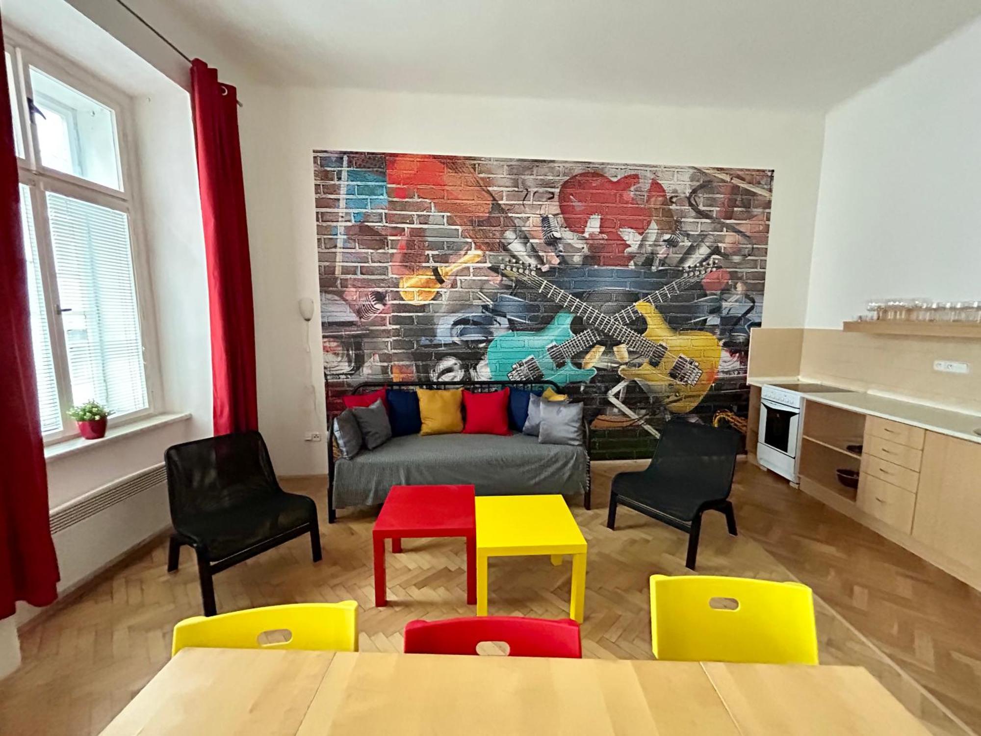 Party House - Ve Smeckach 18, Center!! * Prag