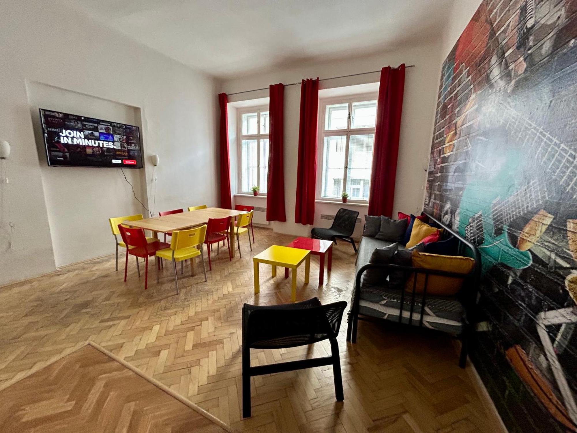 Apartment Party House - Ve Smeckach 18, Center!! Prag