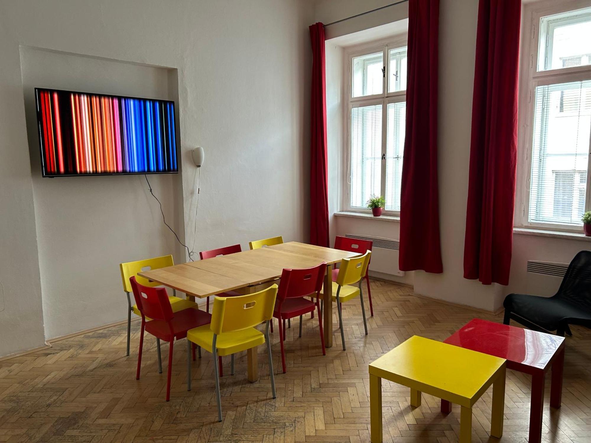 Party House - Ve Smeckach 18, Center!! Apartment *