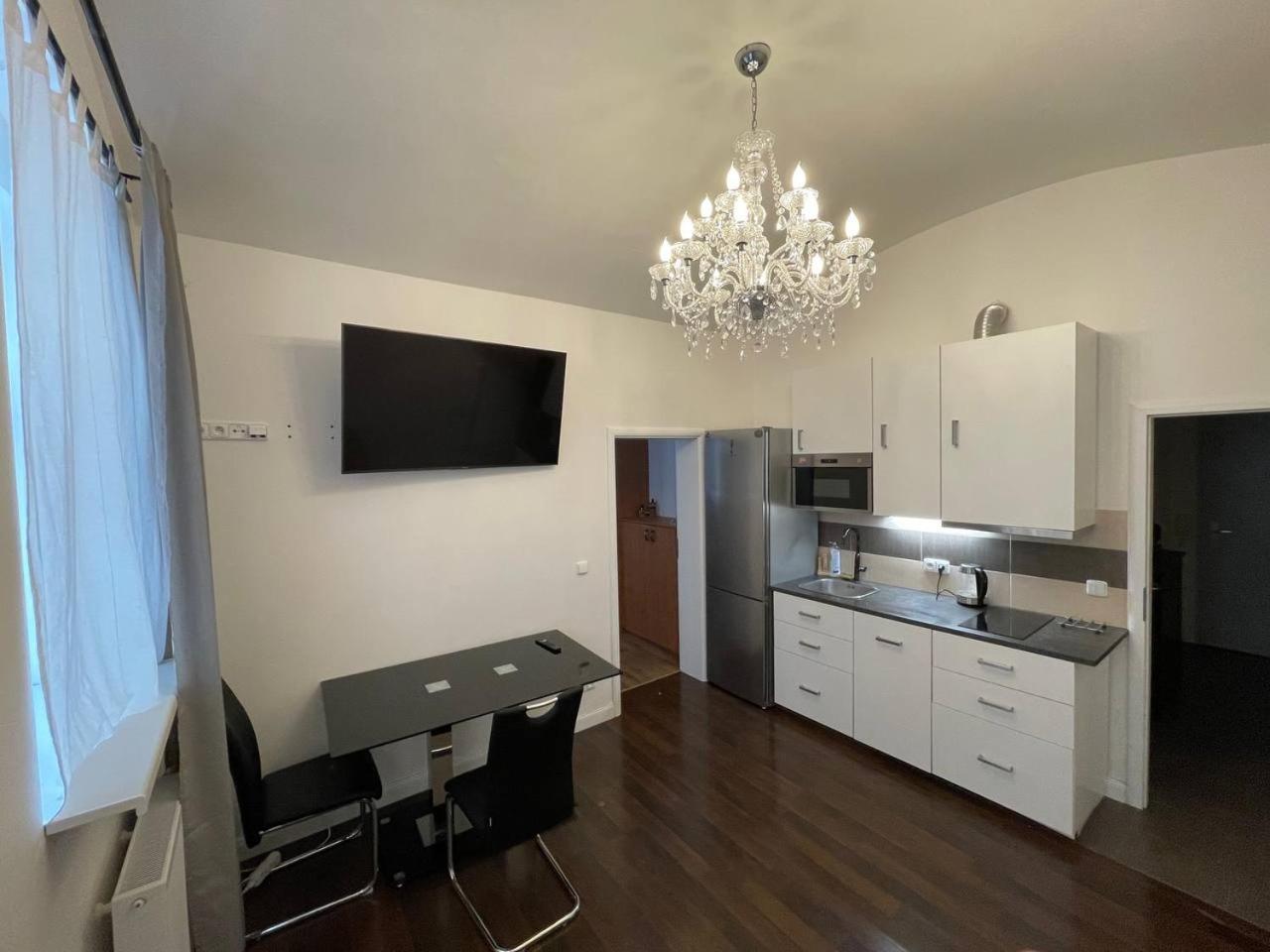 Apartment Friendly In Prag