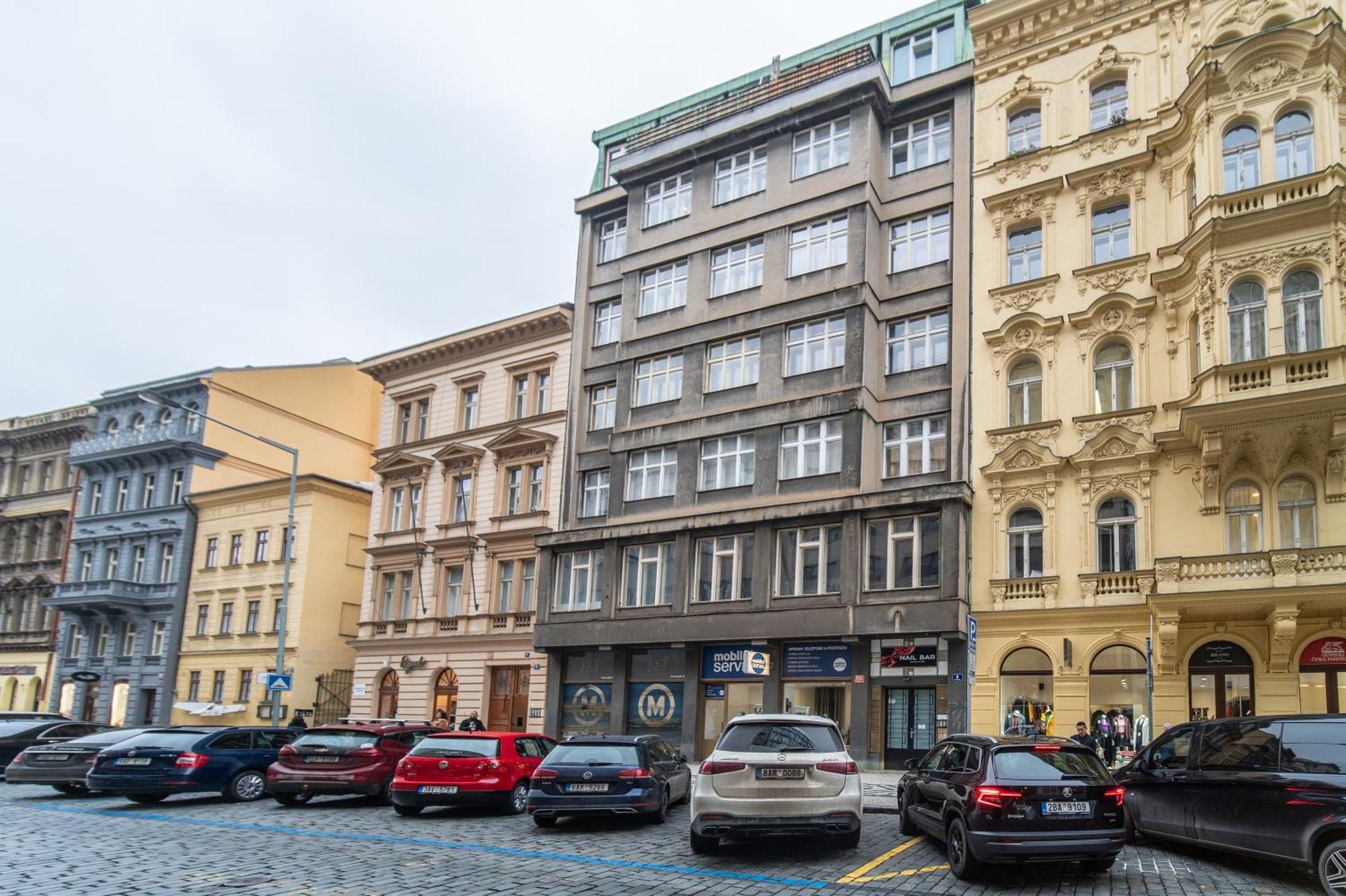Apartment Sunny On Wenceslas Square By Easybnb