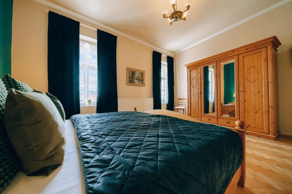 Apartment Magnificent Historical Penthouse In The Heart Of *