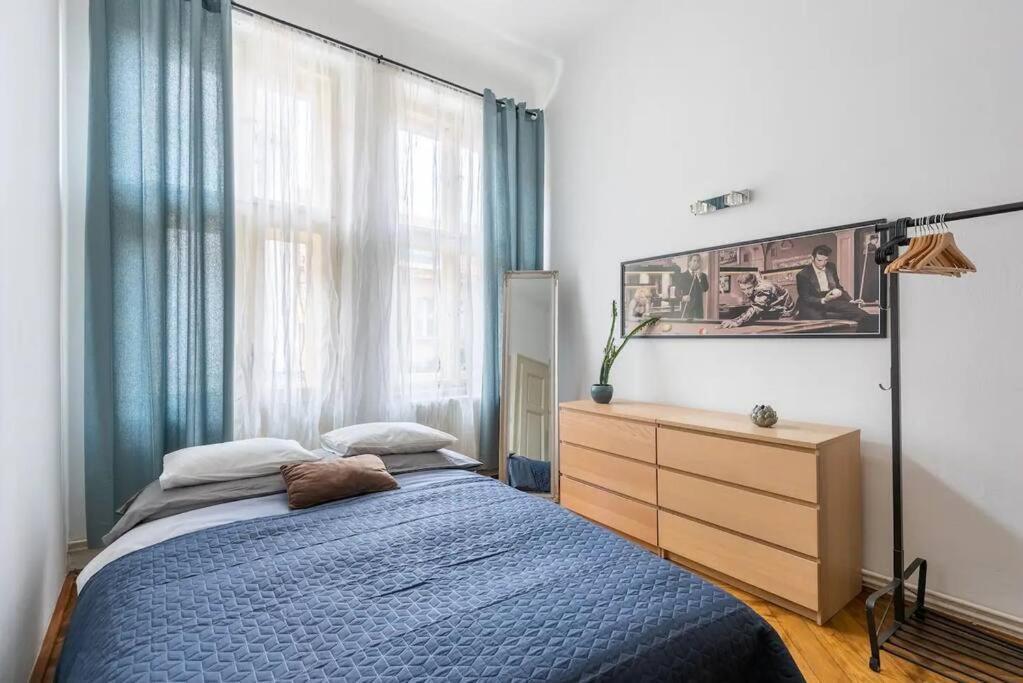 Spacious With Balcony At Wenceslas Sq Apartmán *