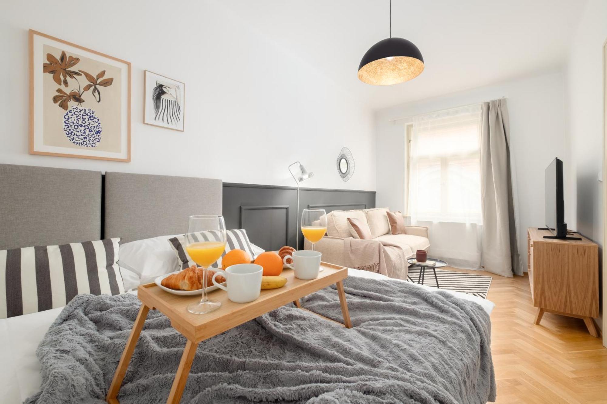 Stru House By Days - Luxurious Next To National Theatre Prag