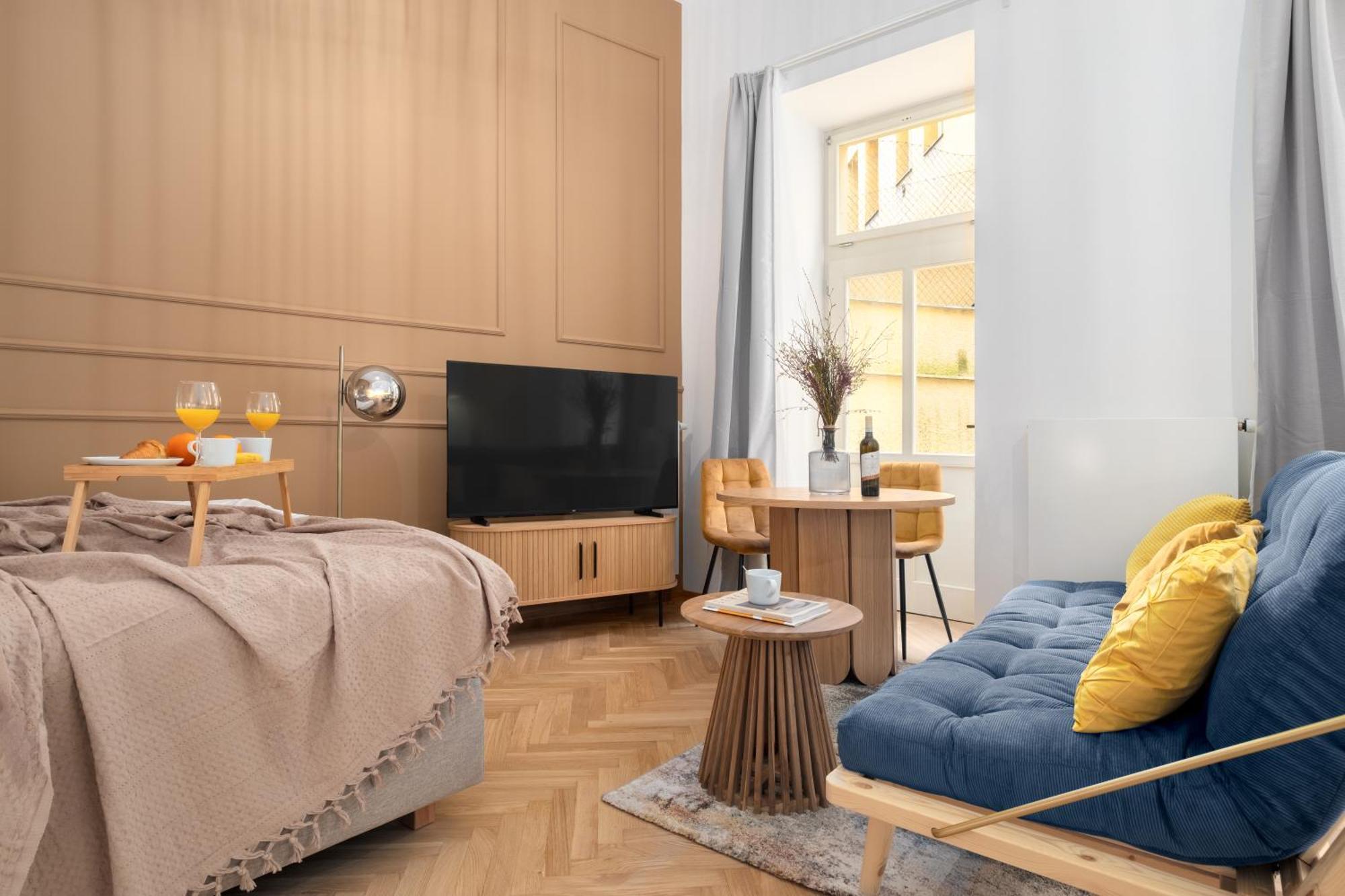 Stru House By Days - Luxurious Next To National Theatre *