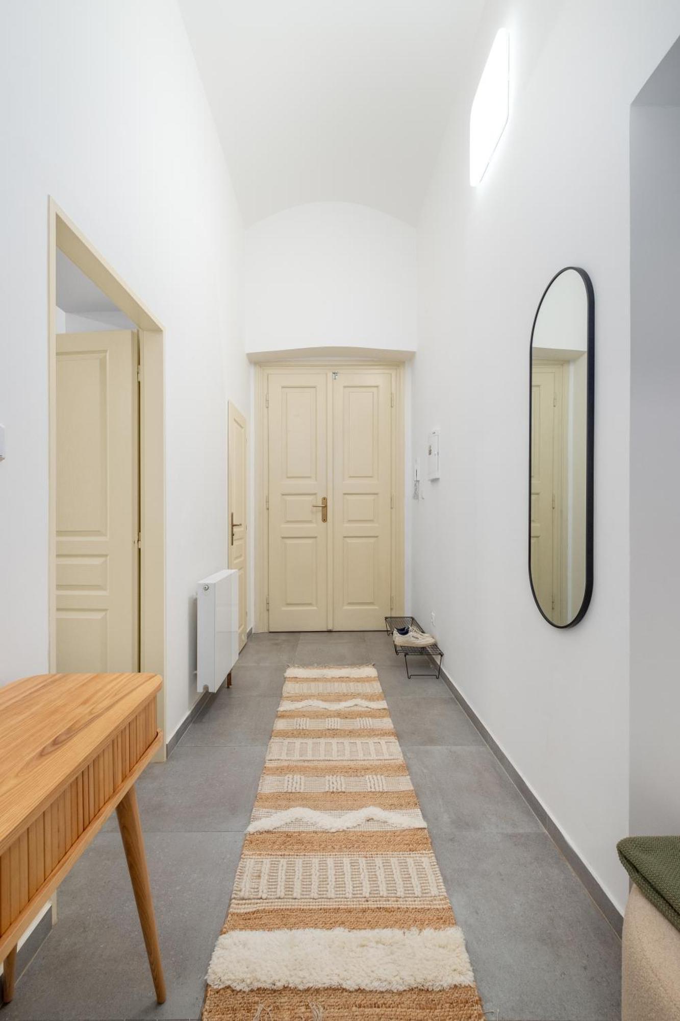 Stru House By Days - Luxurious Next To National Theatre Prag