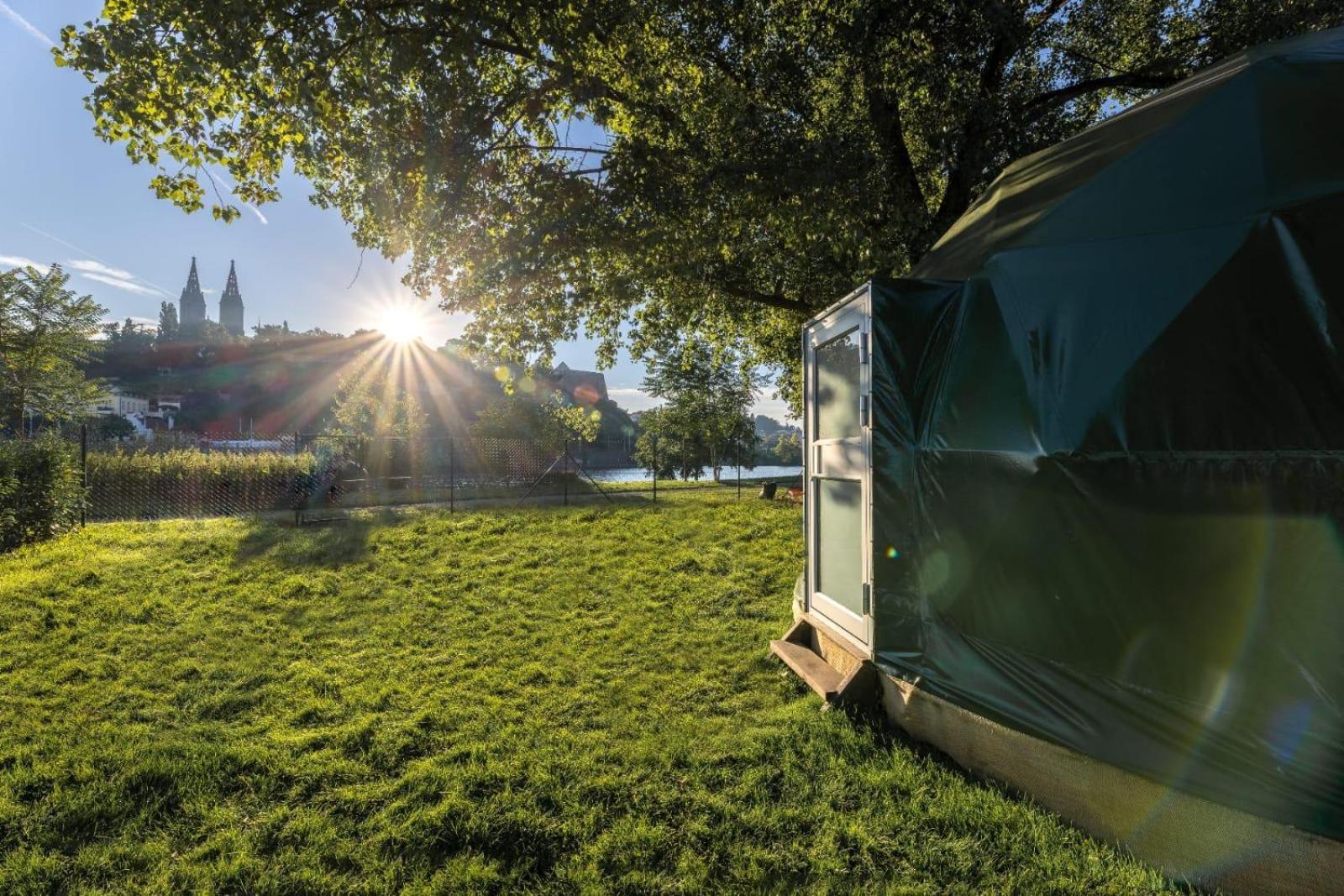 Luxury tent Glamping Escape To The Stars Under Skyline *