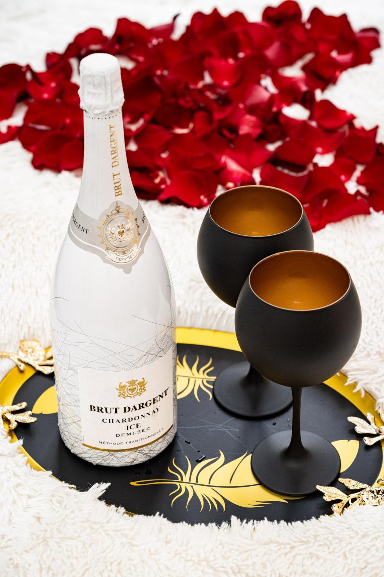 Grand Luxury Gold