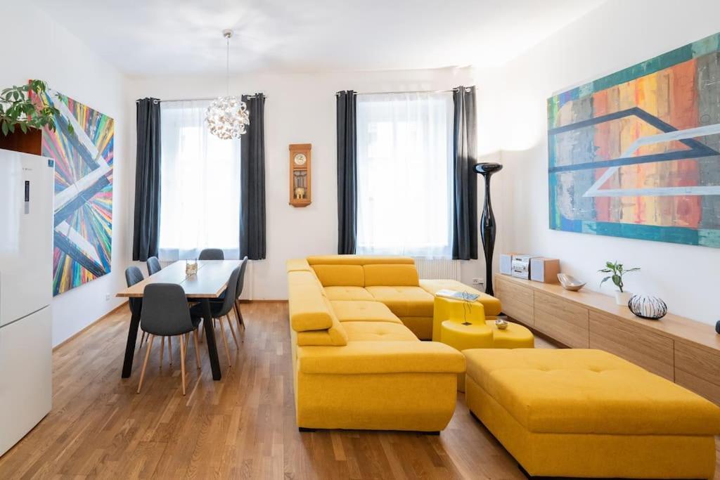 Lejlighed Zizkov - Dz Rent