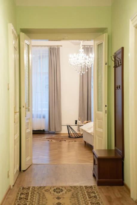 Cozy Flat By Wenceslas Square! *