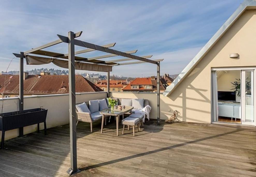Beautiful Loft-apartment With A Large Terrace * Prag