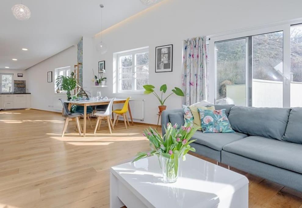Beautiful Loft-apartment With A Large Terrace Lägenhet