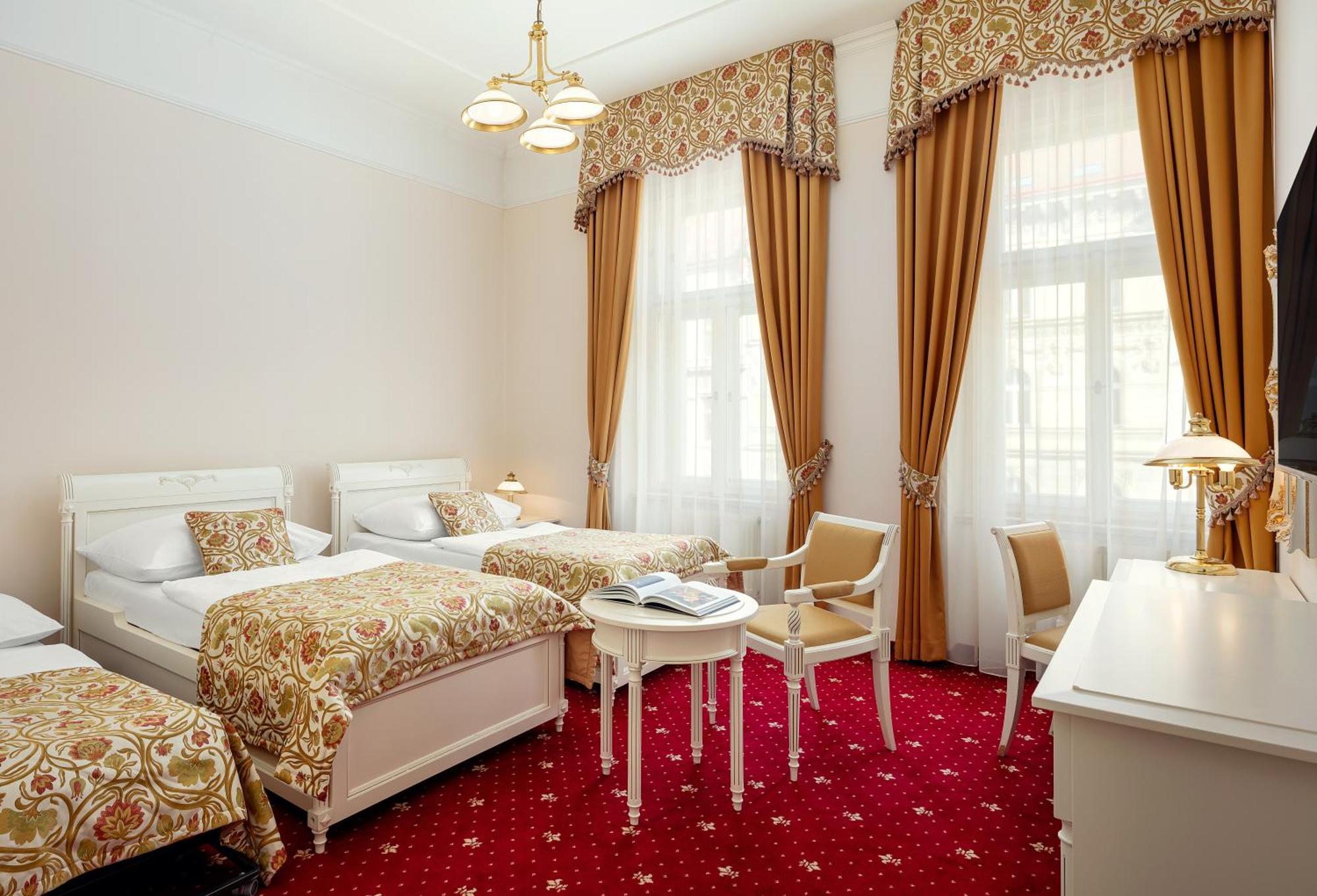 Hotell Alqush Downtown