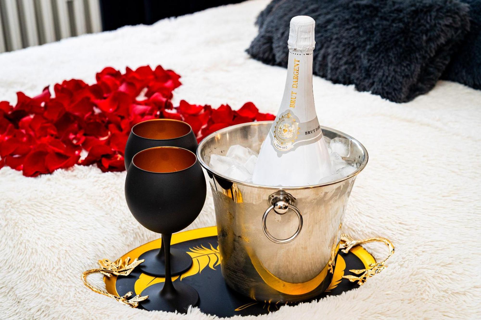 Grand Luxury Gold * Prag