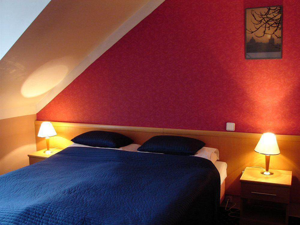 Aladin Hotel