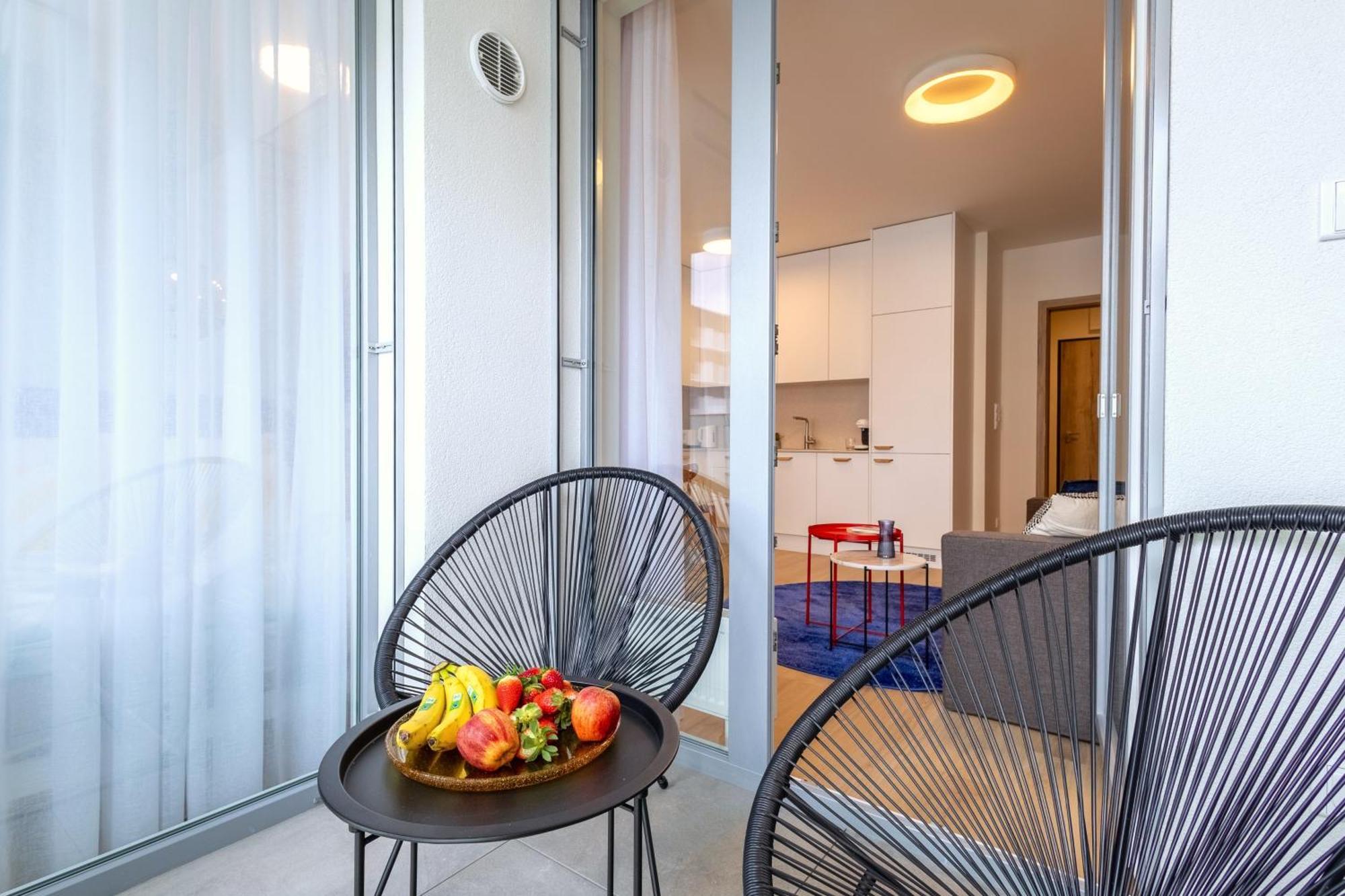 Apartment Colorful - Balcony, Free Parking, By Gravity