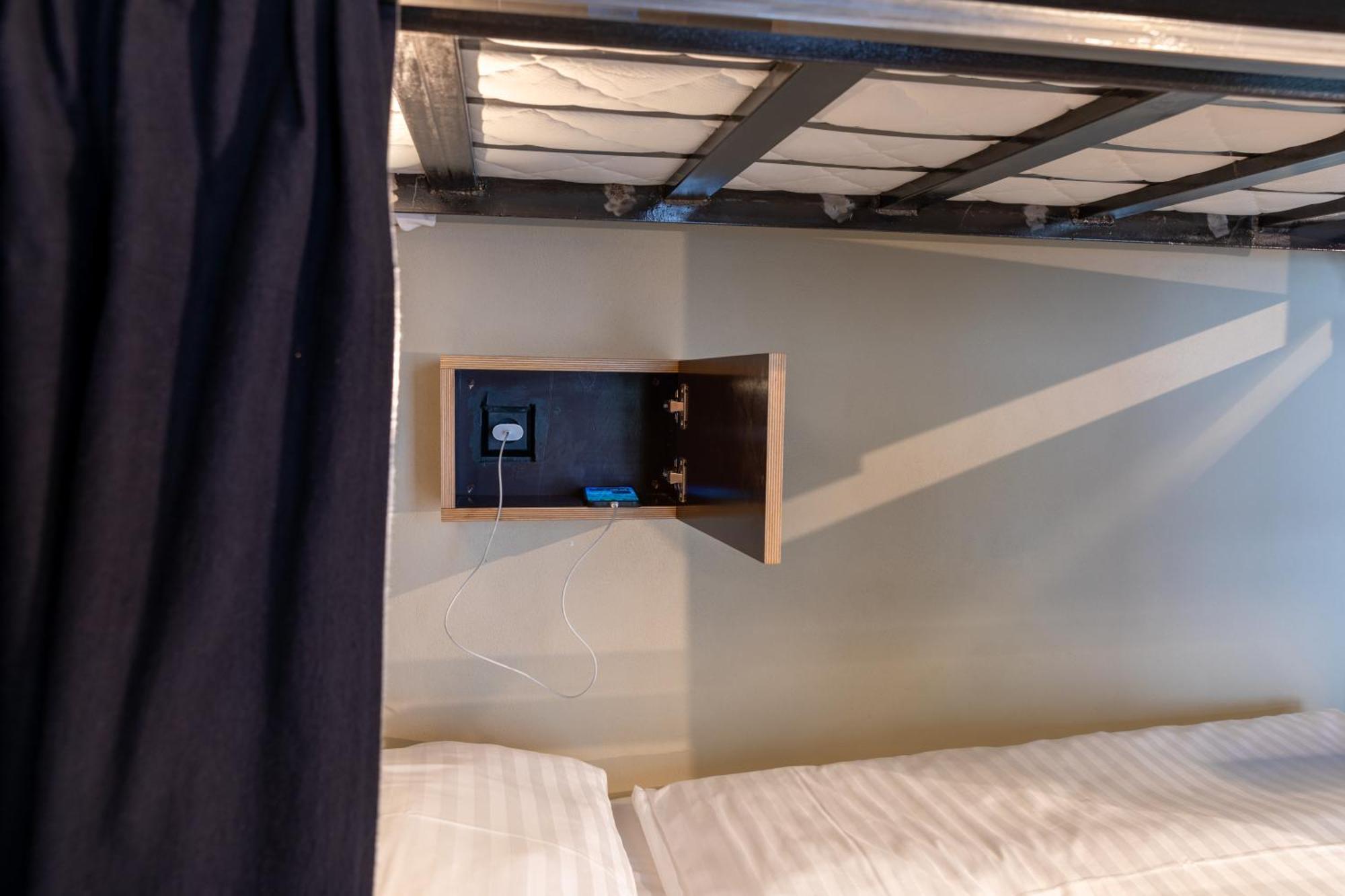 Hostel Sir Toby's Midtown *