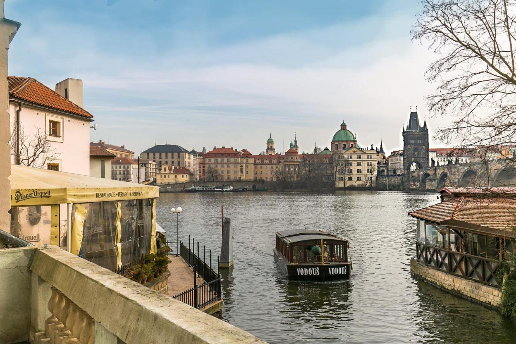 Apartment Charles Bridge