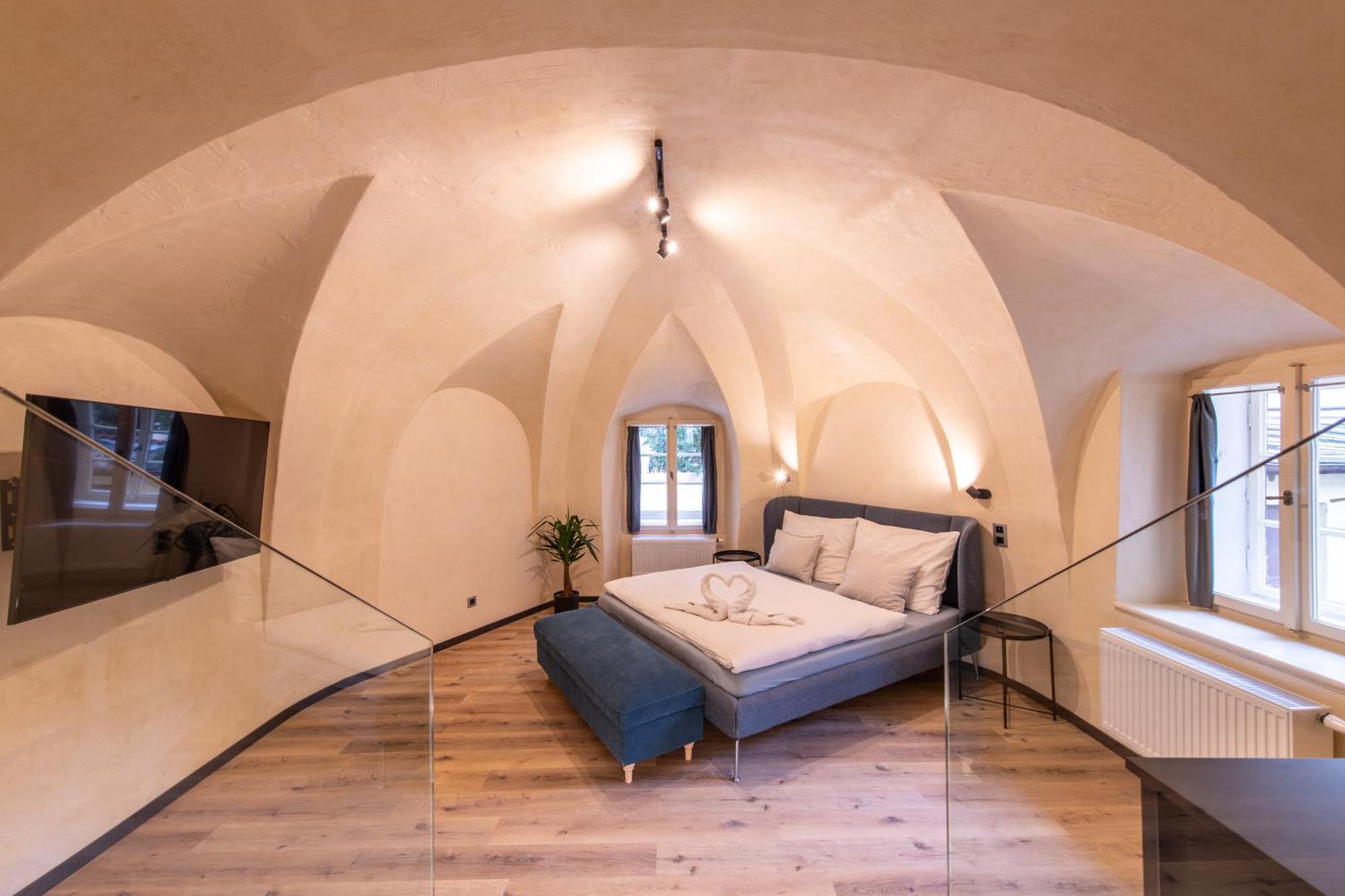 Locals Monastery Apartment Prague