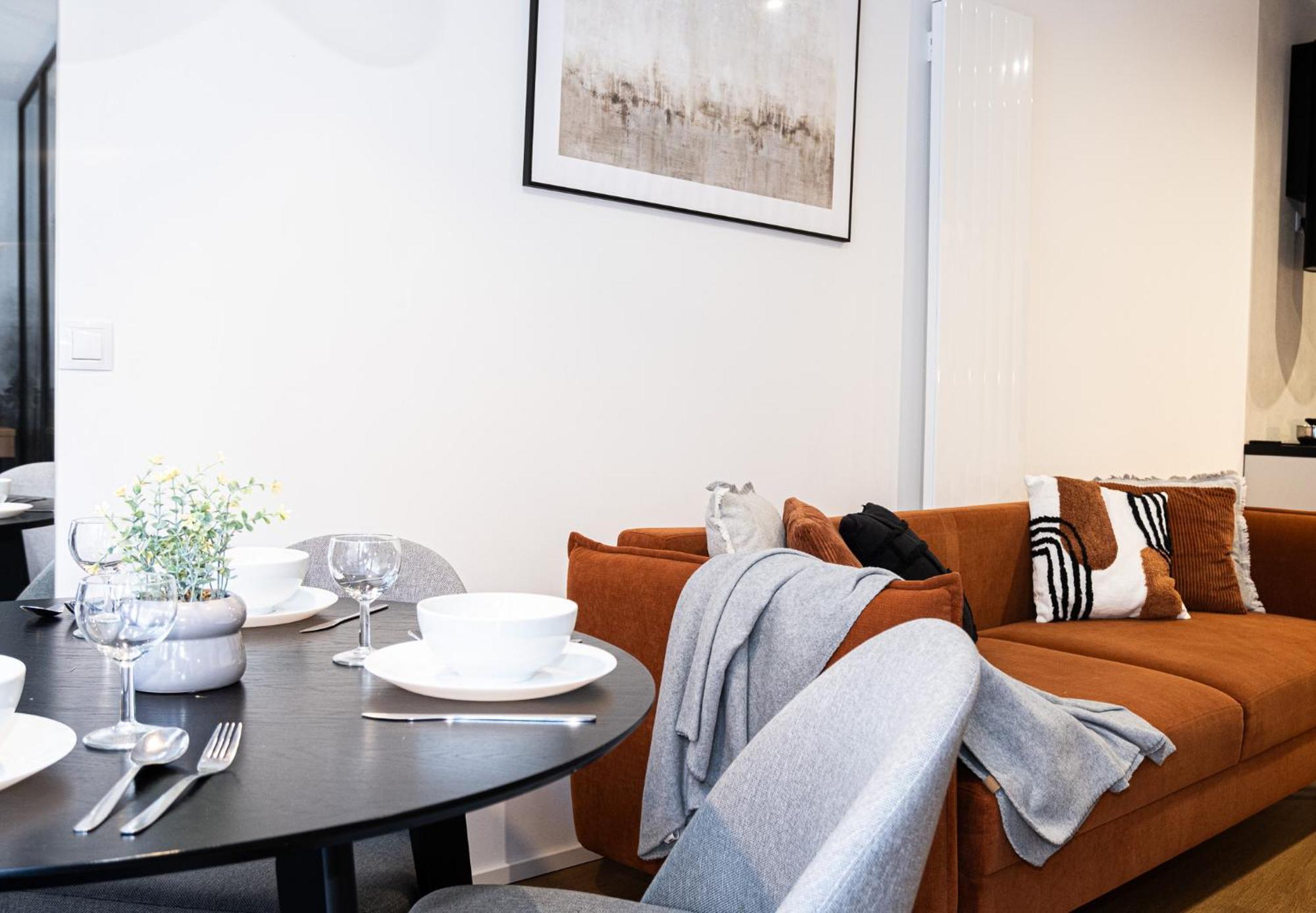 Scandinavian - Private Garden Apartment *