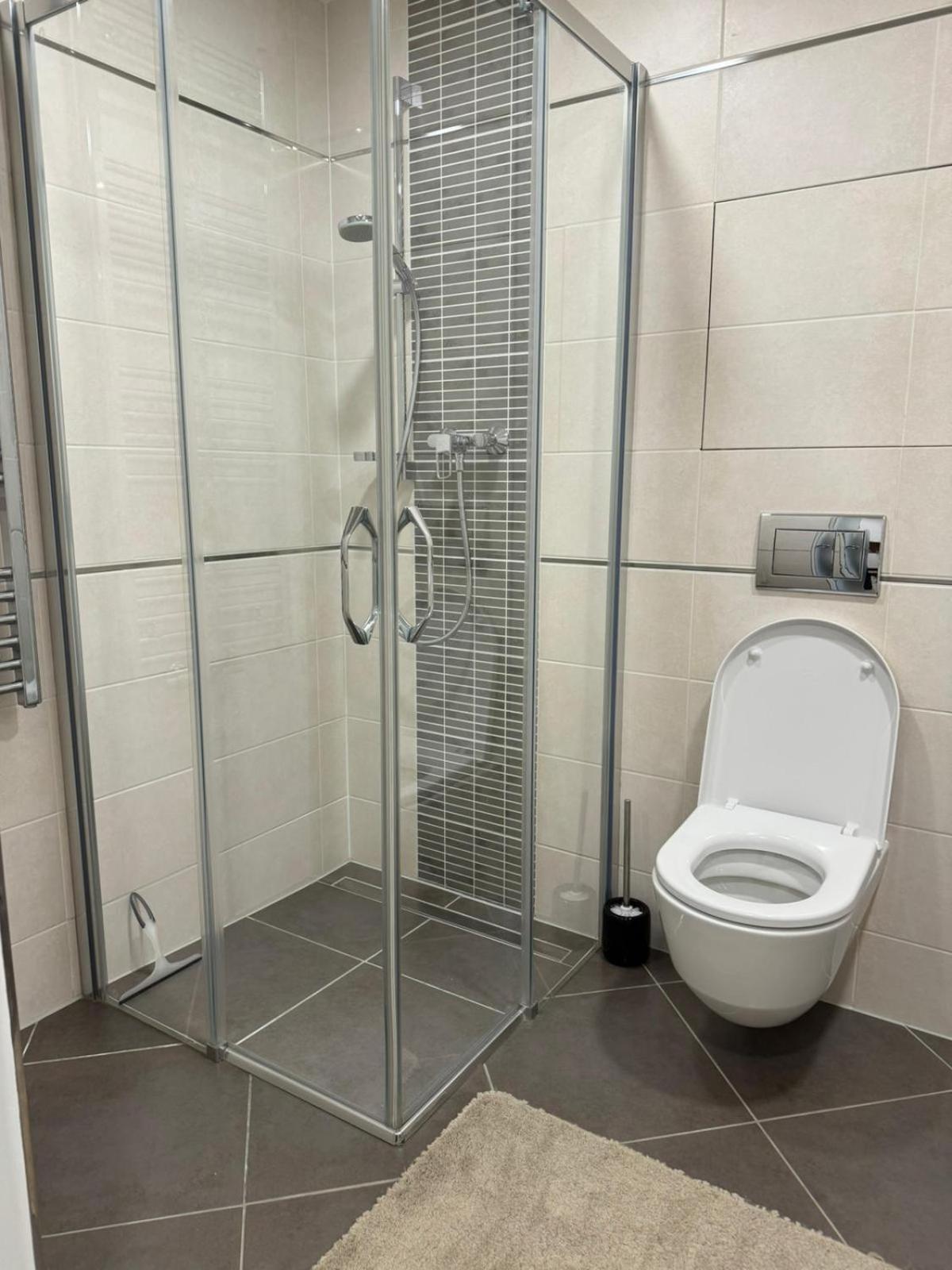 Apartmán O2 Arena Holliday Suites *