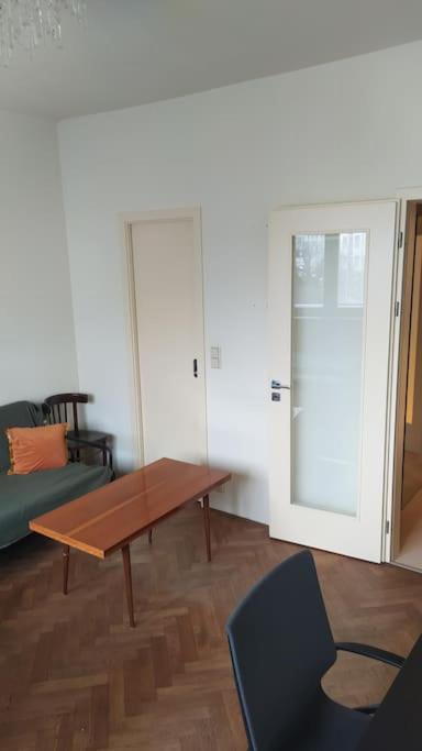 Lägenhet Spacious Modern 3 Bedroom Aparment