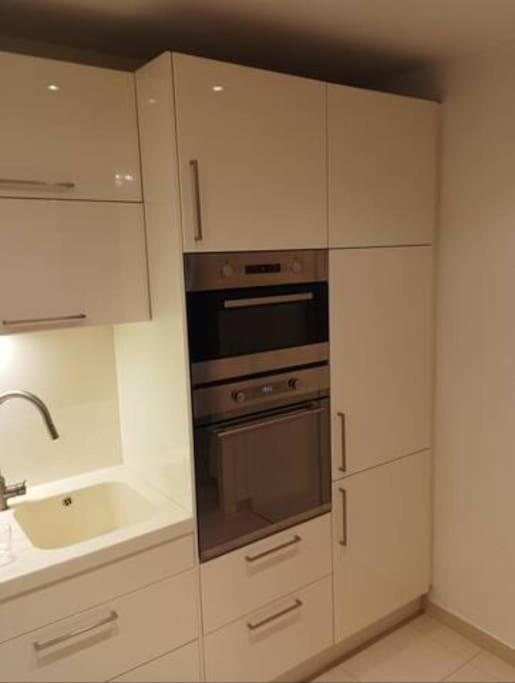 Lägenhet Spacious Modern 3 Bedroom Aparment Prag