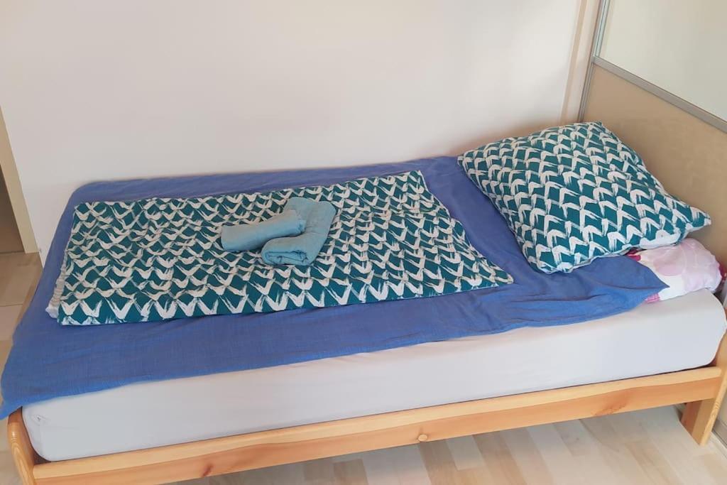 Spacious Modern 3 Bedroom Aparment * Prag