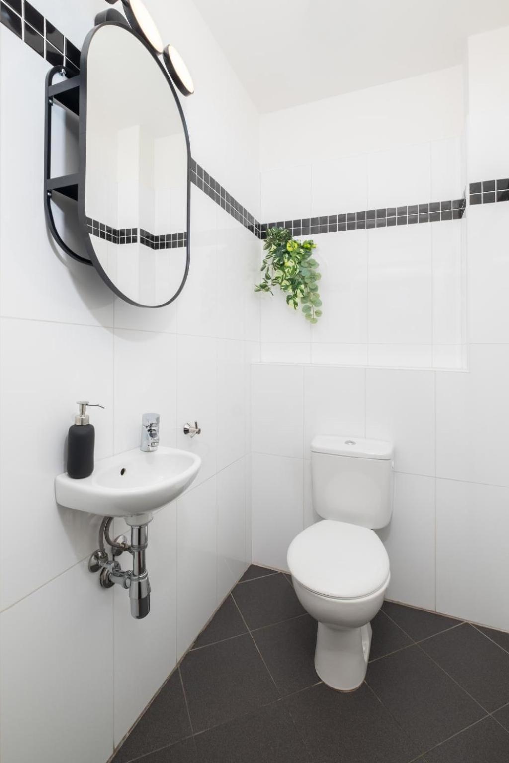 Days - Modern Apts - Fast Wifi - Netflix - 7 Min Wenceslas Sq Lägenhet Prag