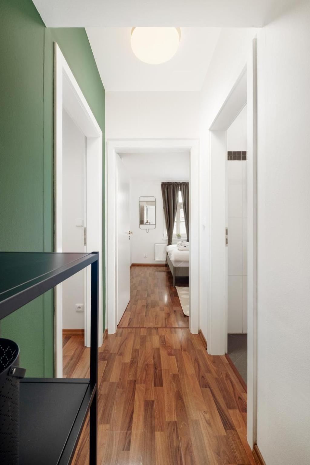 Days - Modern Apts - Fast Wifi - Netflix - 7 Min Wenceslas Sq Lägenhet