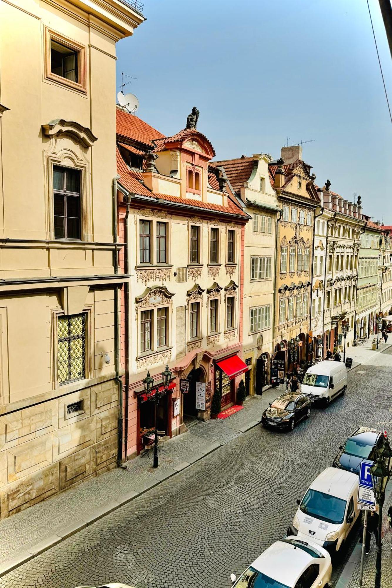 Small Luxury Palace 4*