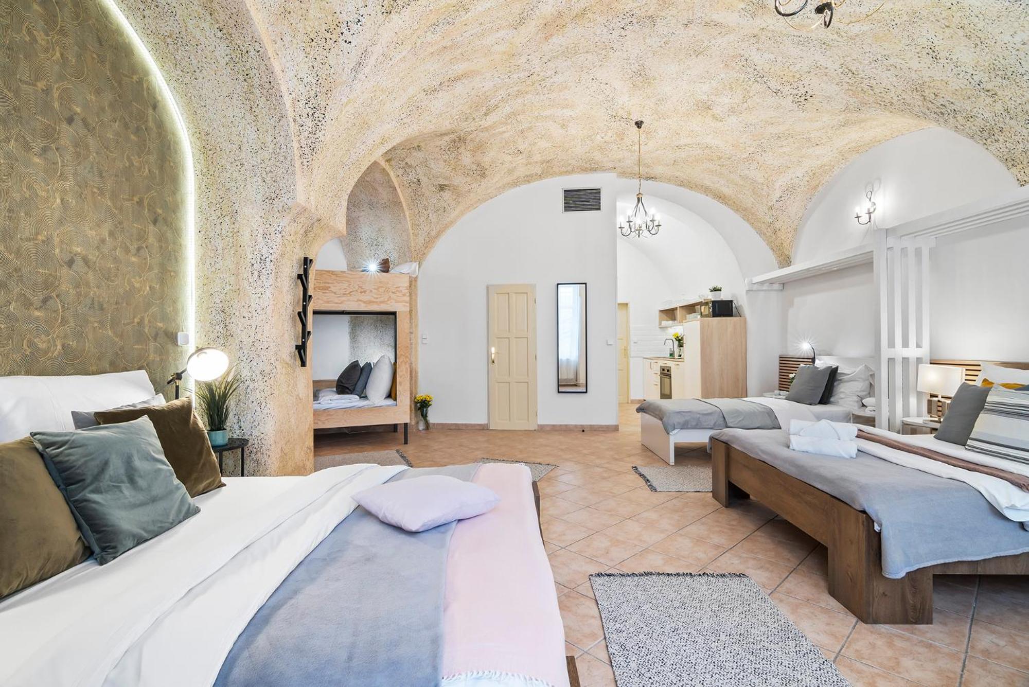 Charles Bridge Historical Apts By Michal&friends