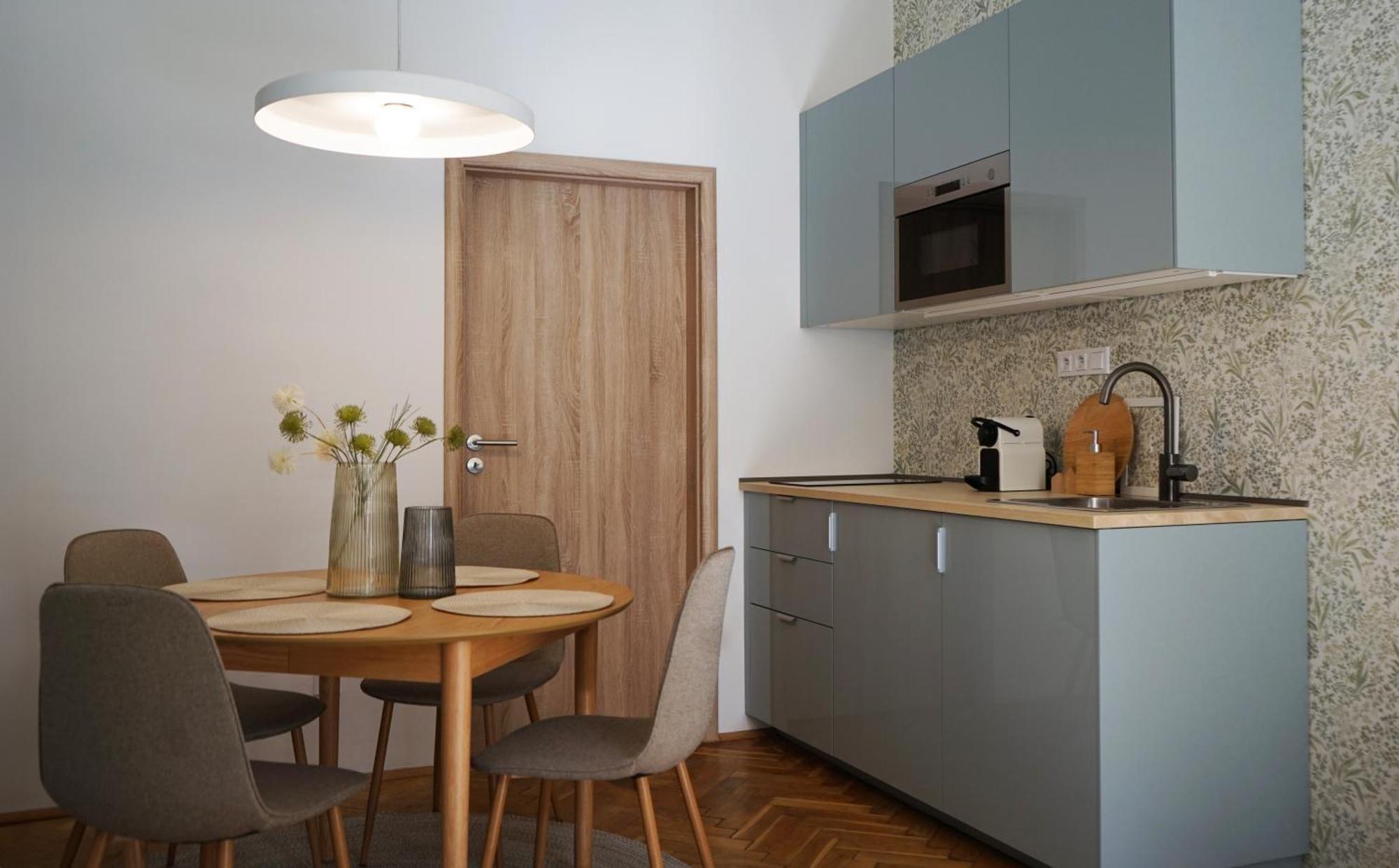 Romanticky Apartman U Centra Prahy * Prag