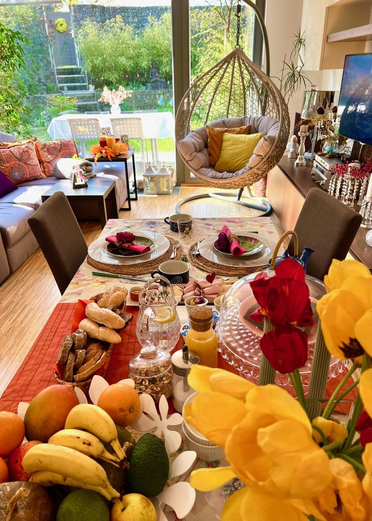 Romantic Stay Overlooking Prague