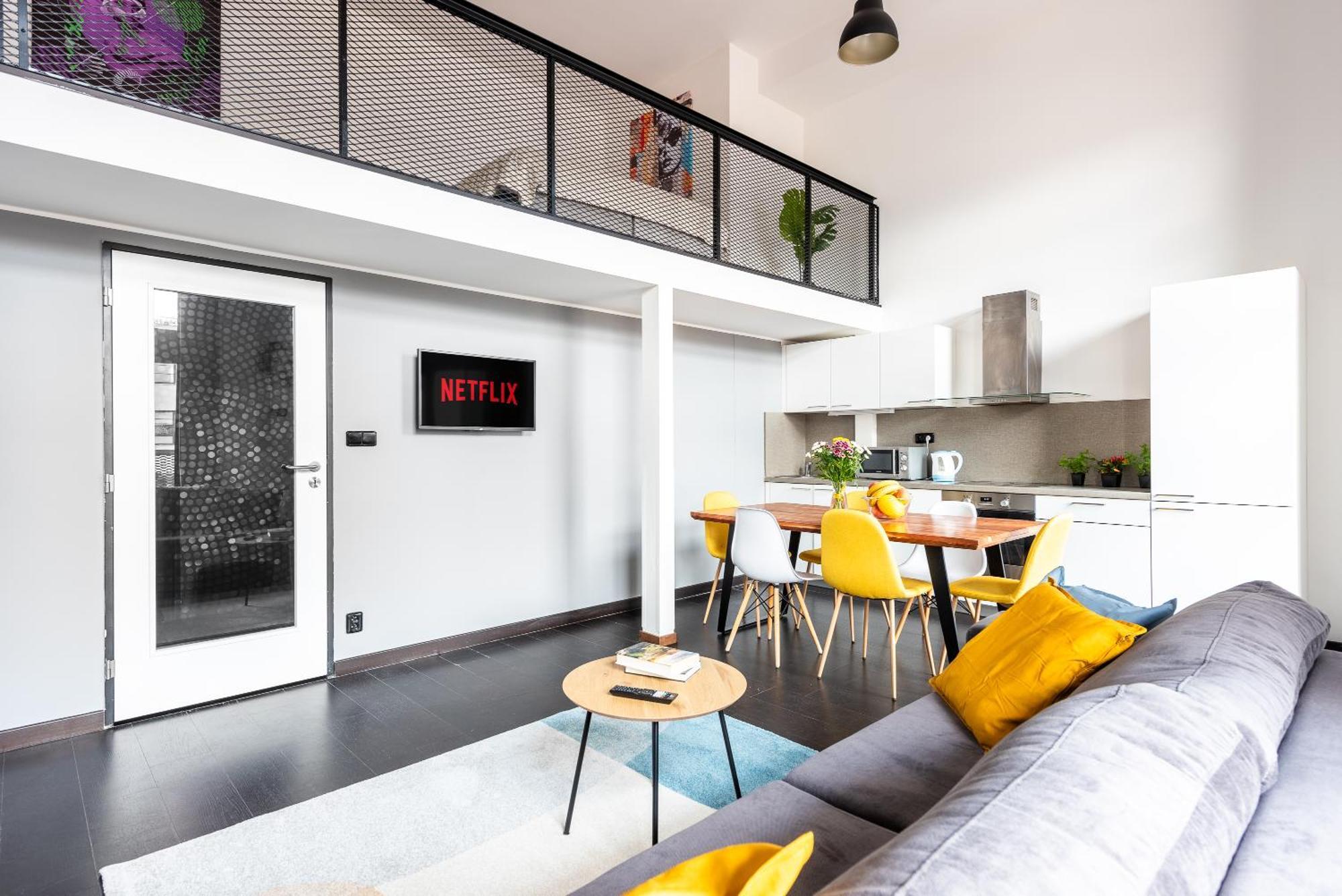 Apartment With Large Balcony, Parking