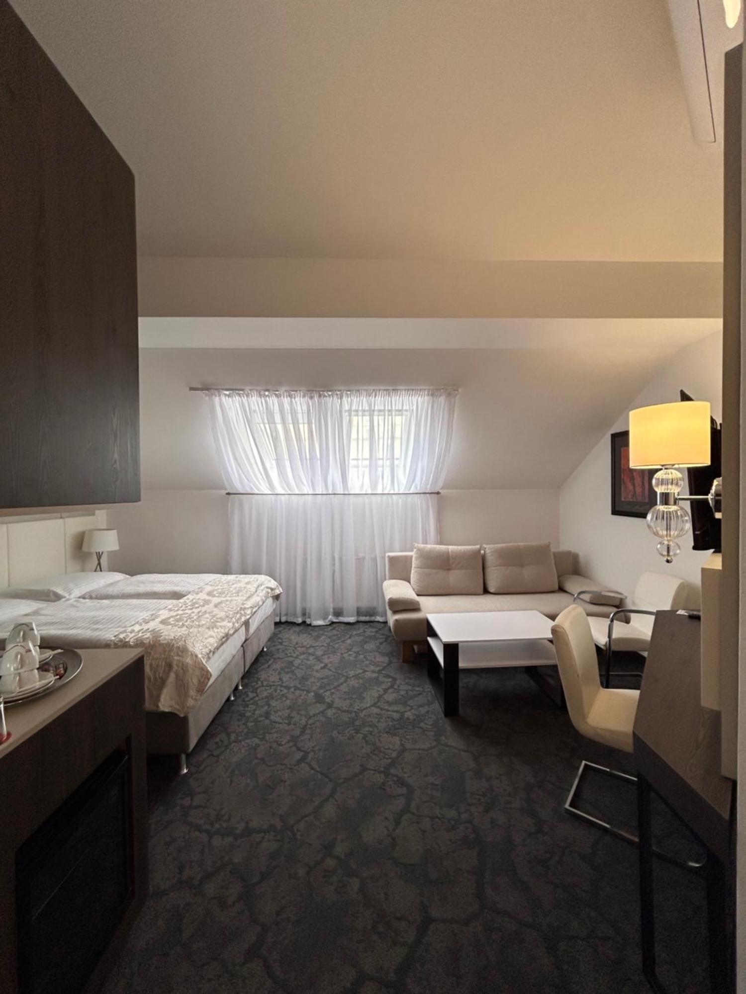 Machova 3* Prague