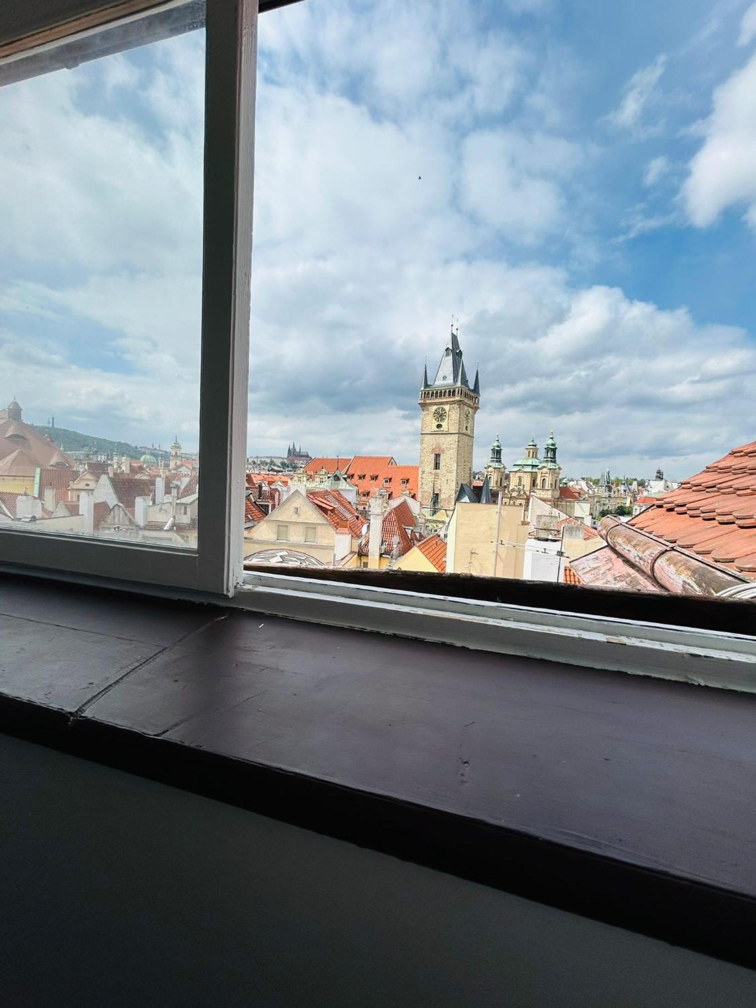 Aparthotel Zelezna - Old Town View *
