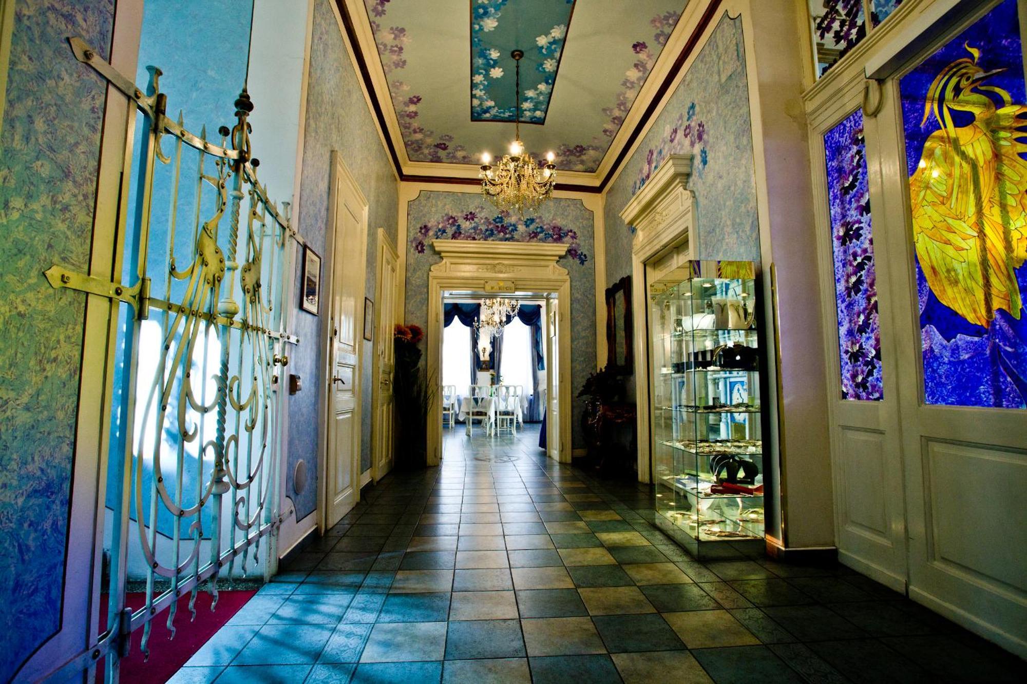 Hotel William