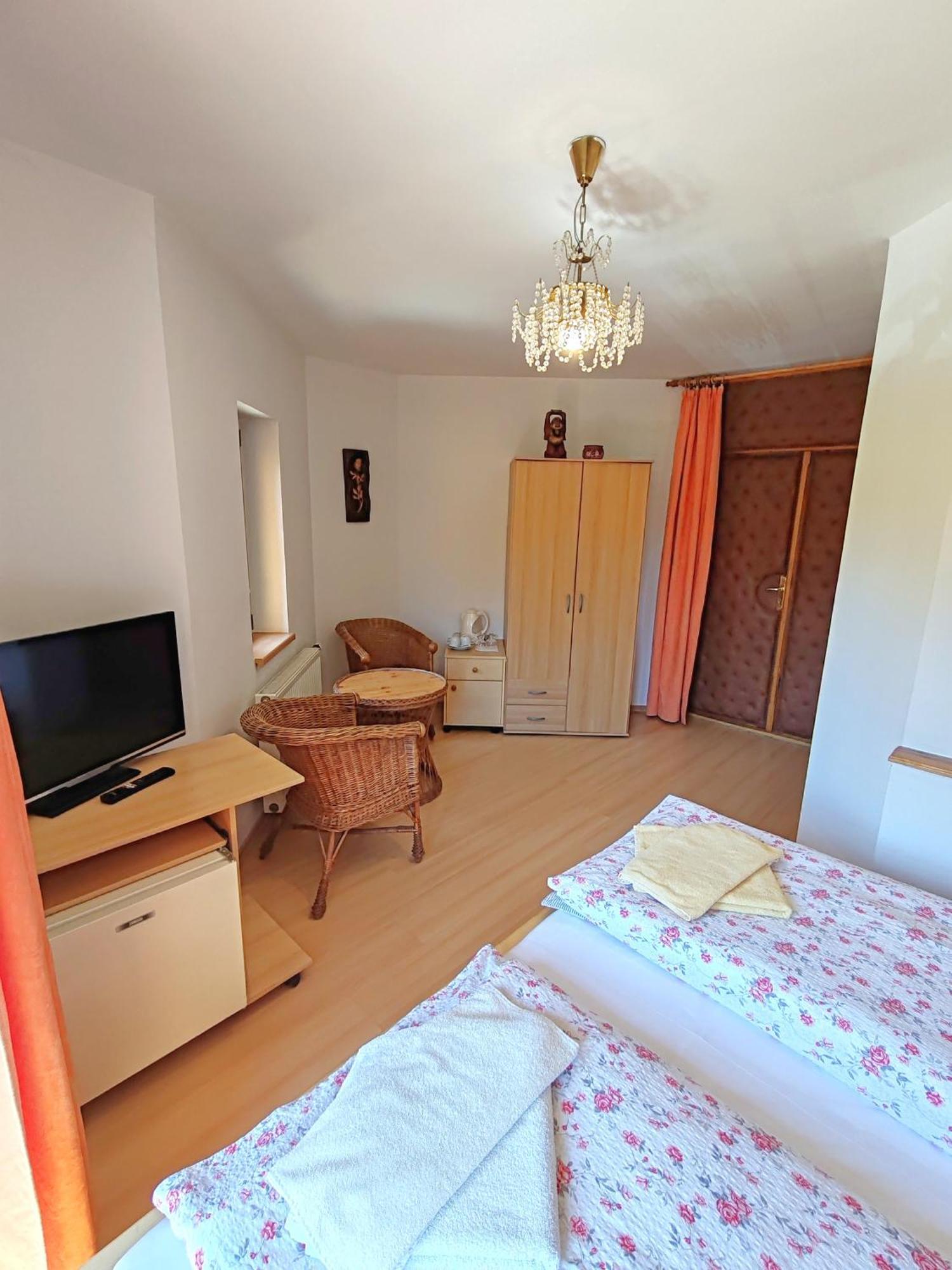 Guest house Trojska *