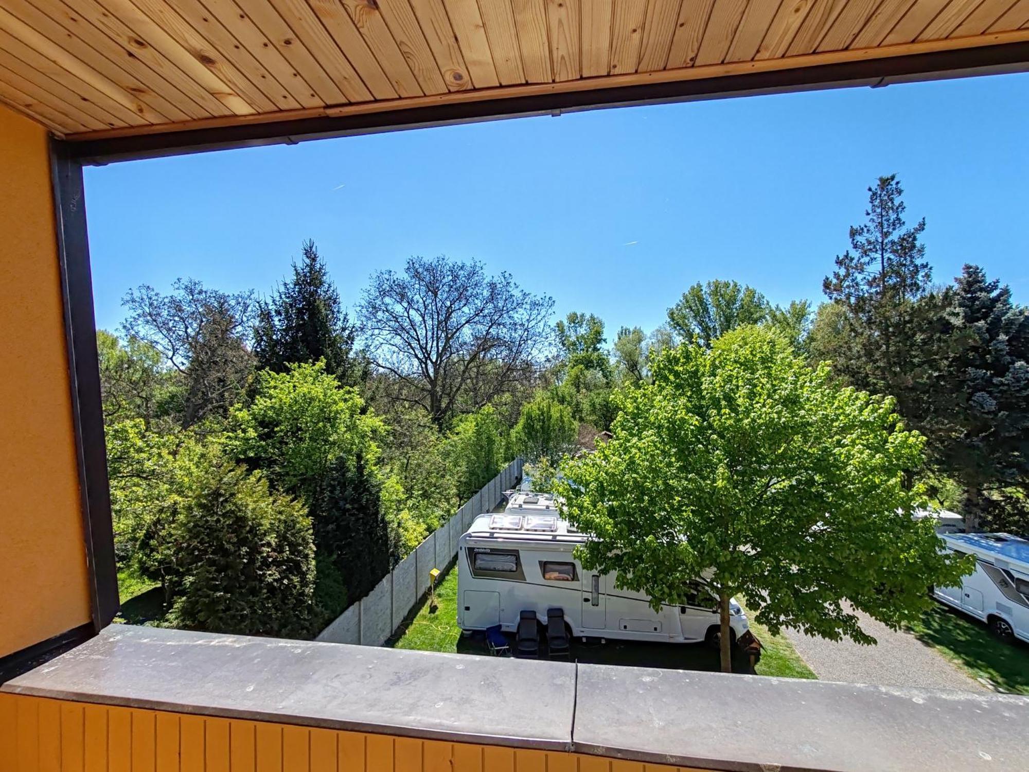 Guest house Trojska Prague
