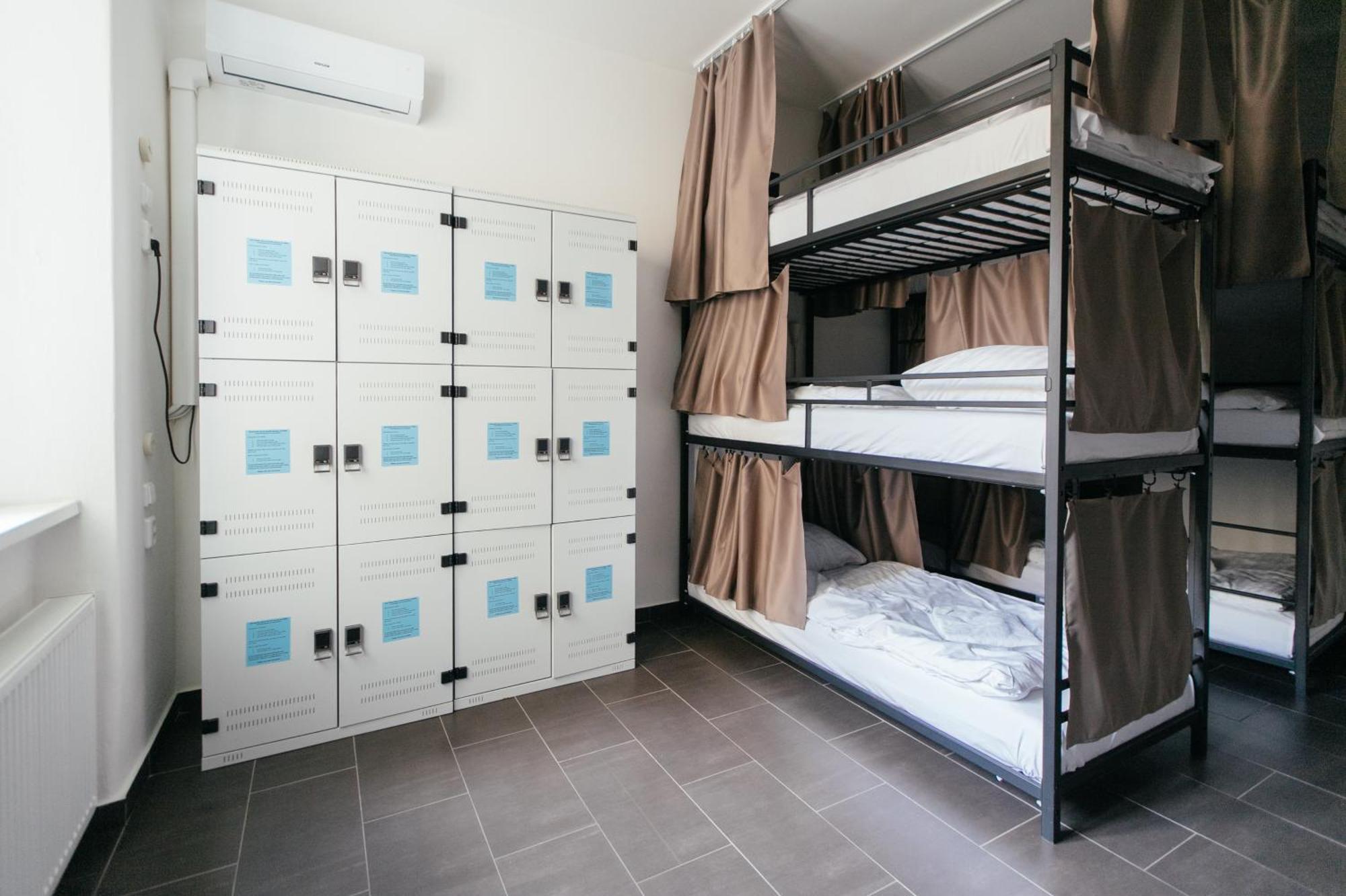 Hostel Mandarinka *
