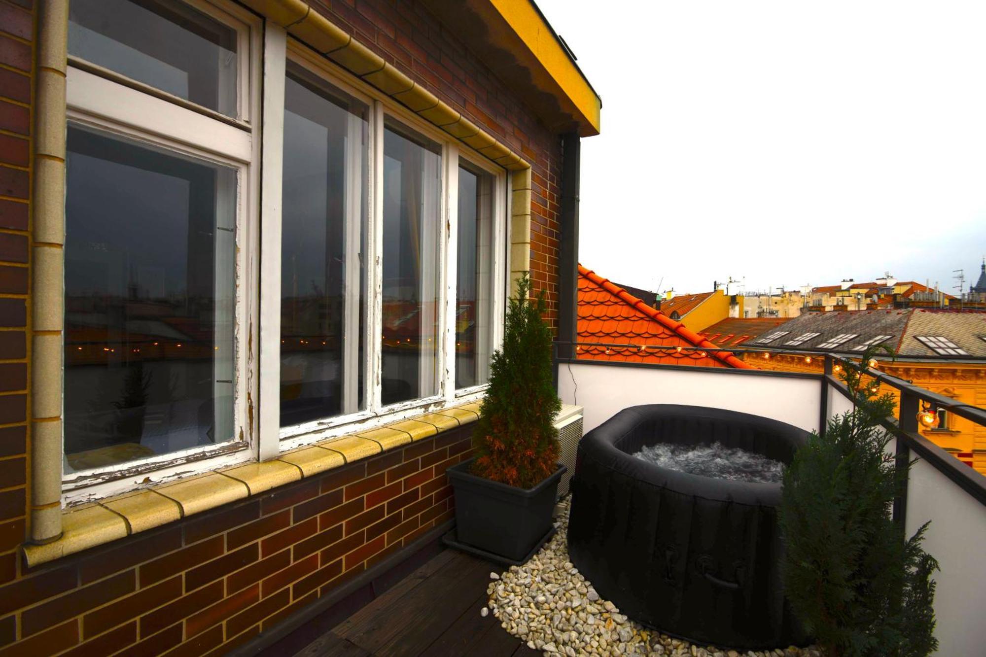 Waterfront River Side Roof - Terrace With View