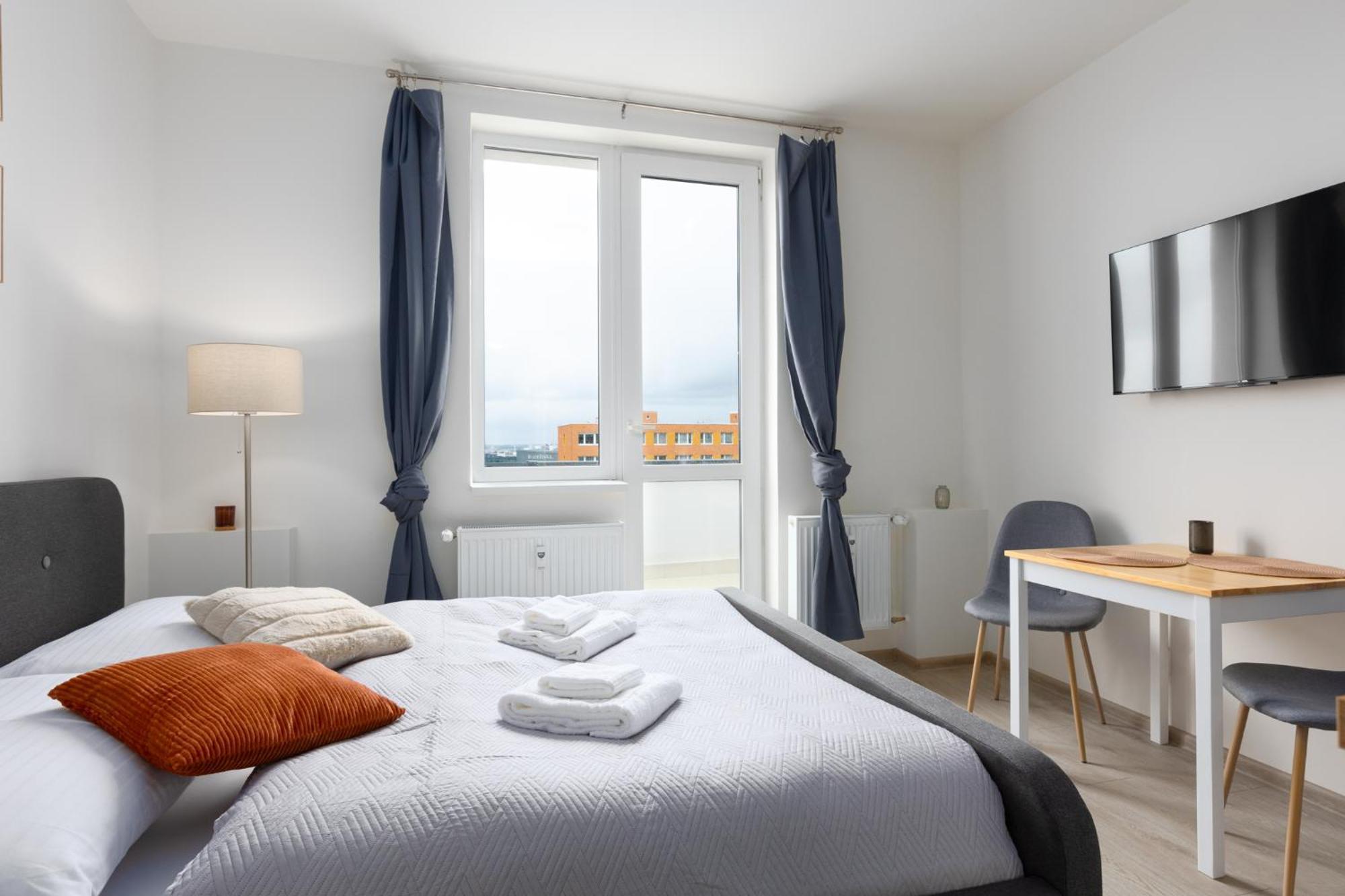 Apartment U Metra S Terasou