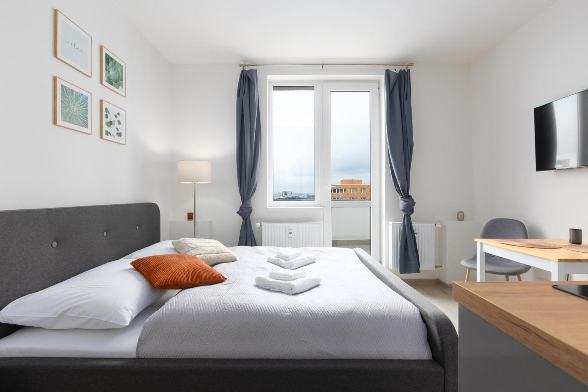 Apartment U Metra S Terasou *