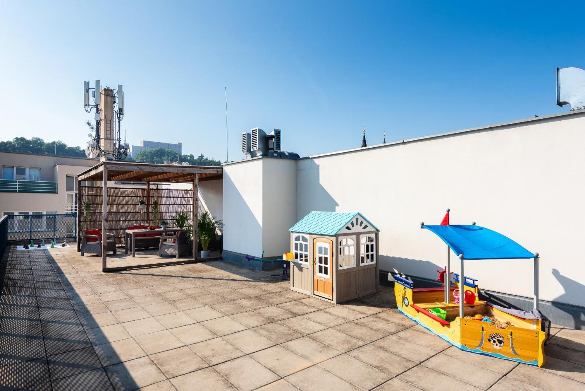 Apartment With Large Balcony, Parking