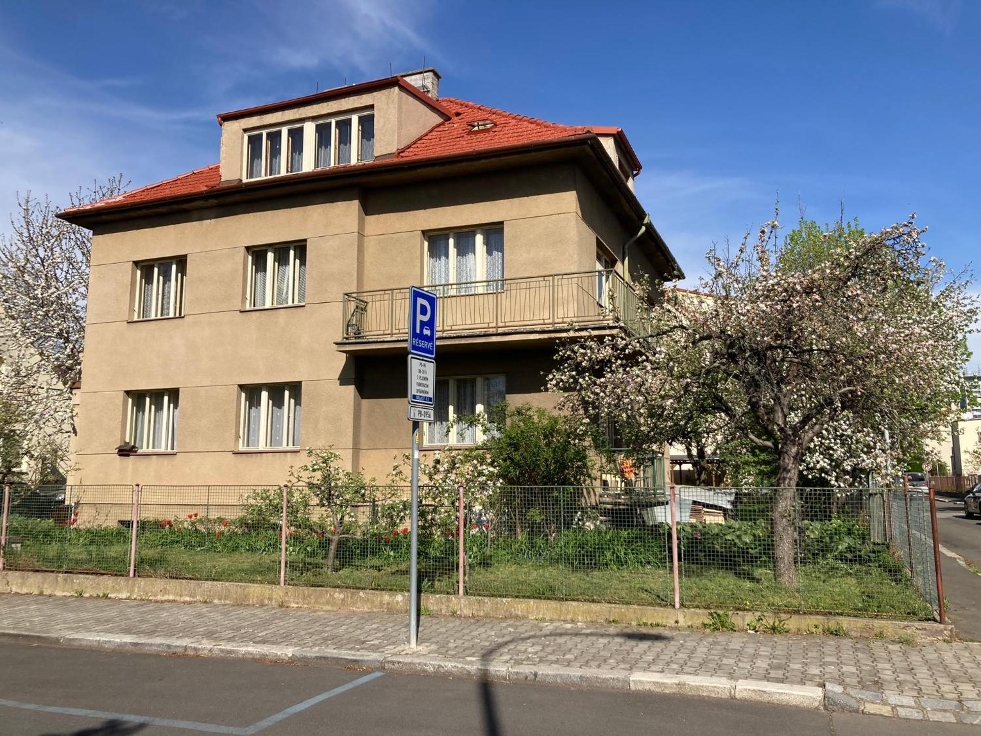 Apartment Spacious - Free Parking! Prag