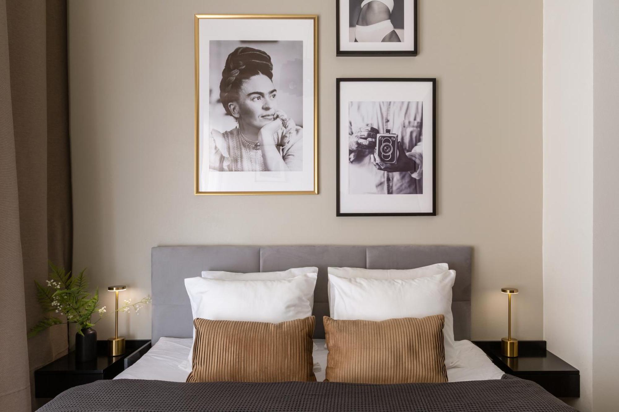 Turnkey I Republic Square Apartment Prag