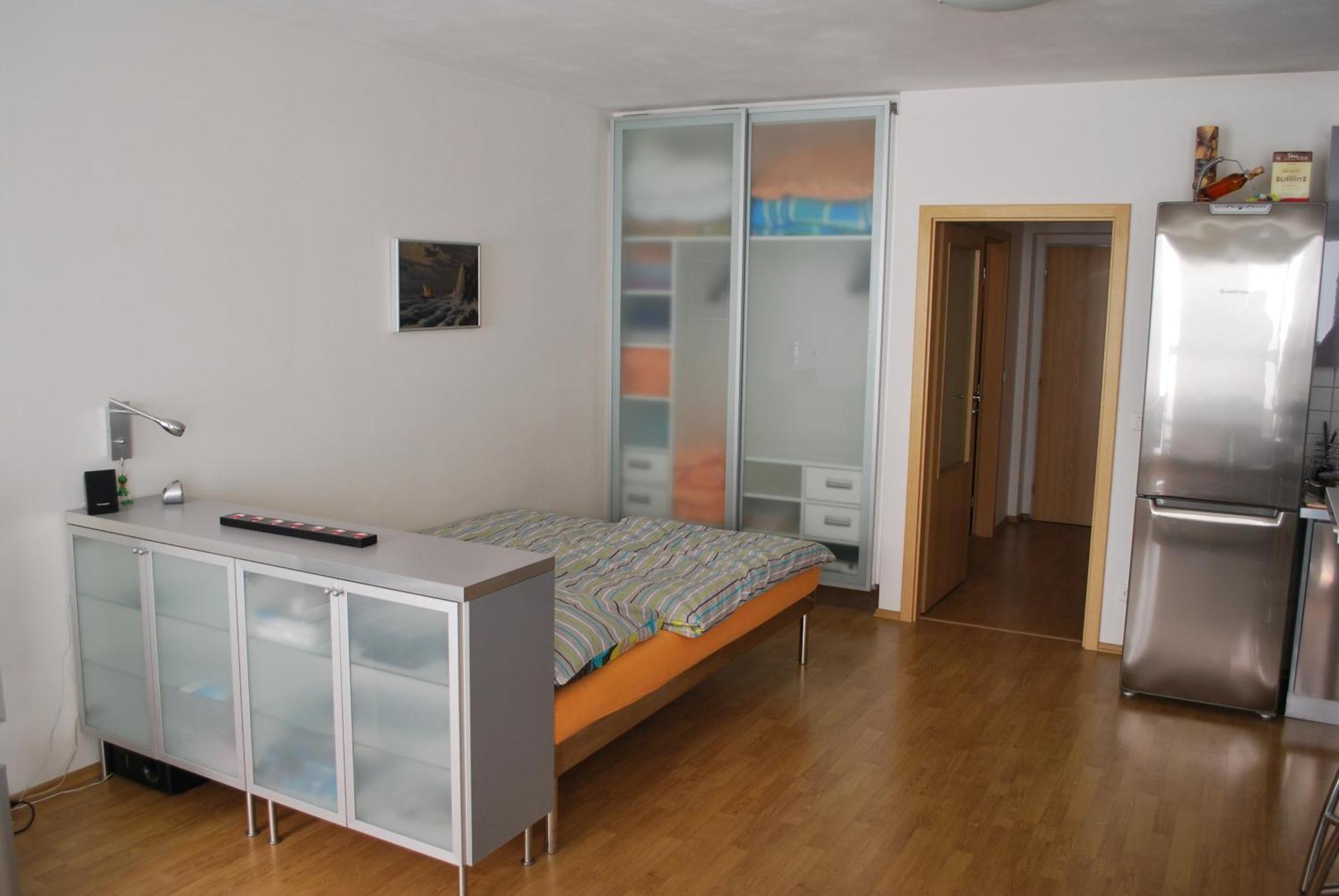 Apartment Chotesovska With Parking Place Prag