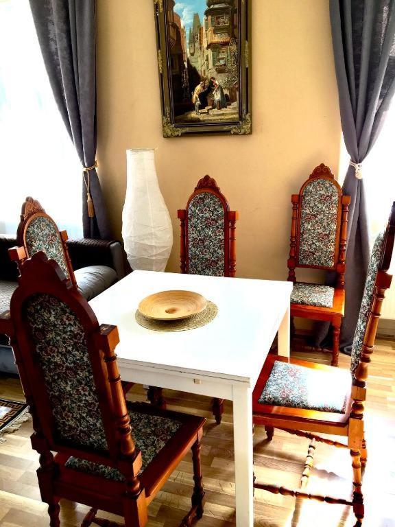 Apartment Vltavska F Prag